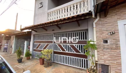 Sobrado no bairro de Santa Terezinha