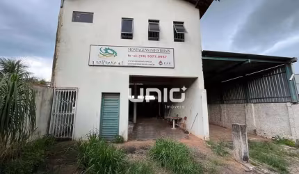 Casa e Barracão á venda no Bairro Santa Rosa- Piracicaba-SP