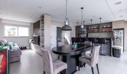 Sobrado triplex à venda com 3 quartos no Santa Cândida