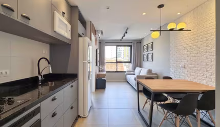Apartamento mobiliado de 1 suíte para alugar no Rebouças em Curitiba