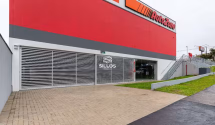 Loja com 238 m² para alugar no São Braz em Curitiba