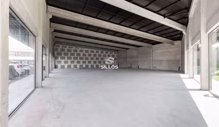 Loja 25 com 321,00 m² para alugar no Centro Comercial Vila Lamu no Novo Mundo