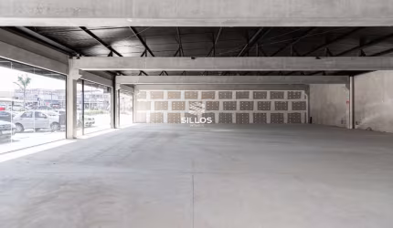 Loja 05 com 93,00 m² para alugar no Centro Comercial Vila Lamu no Novo Mundo