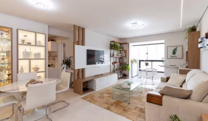 Apartamento à venda mobiliado no Bigorrilho em Curitiba