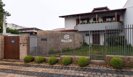Casa comercial com 371m² para alugar no Ahú em Curitiba