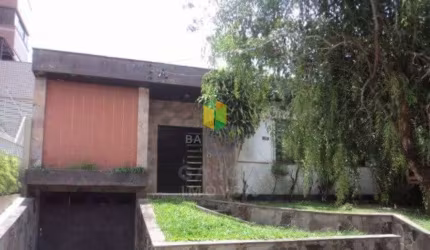 Terreno com 300m2 na Vila Ipiranga