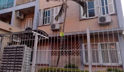Apartamento térreo com 2 dormitórios , 80m2, na Rua Dom Diogo de Souza, bairro Cristo Redentor