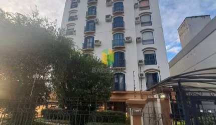 Apartamento com 2 Quartos e 2 banheiros 1 vaga  e dependência na Rua Anita Garibaldi.