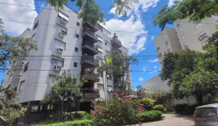 Apartamento com 2 Quartos e 2 banheiros, dependência completa e 1 vaga à Venda, 99,40 m² por R$ 750.000