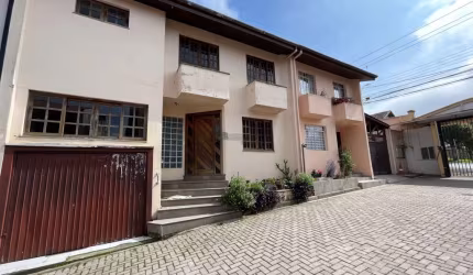 Sobrado com 3 quartos  à venda, 120.00 m2 por R$395000.00  - Xaxim - Curitiba/PR