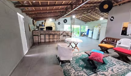 Casa com 3 quartos à venda na Rua Costa e Silva, 167, Jardim Amélia, Pinhais, 270 m2 por R$ 680.000
