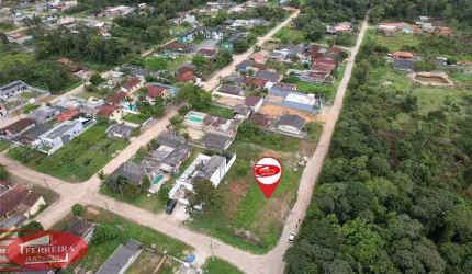 Esquina aterrada pronta para iniciar obra
