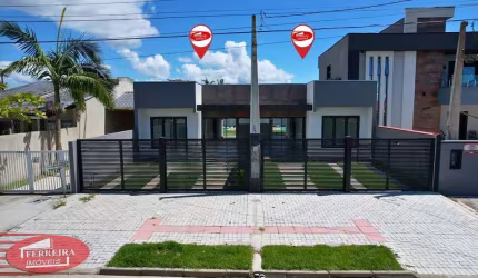 Casa com Piscina no Nereidas