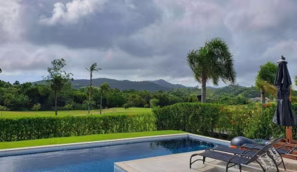 CONDOMÍNIO RESERVA CAMBORIÚ GOLF CLUB - CASA DECORADA COM 04 SUÍTES EM CAMBORIÚ