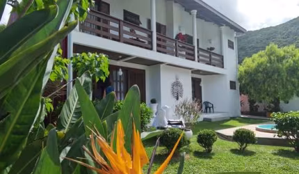 CASA A 150 METROS DA PRAIA DE TAQUARAS EM BALNEÁRIO CAMBORIÚ