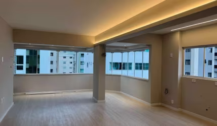 BELLA SINTRA - APARTAMENTO COM 02 DORMITÓRIOS NO CENTRO DE BALNEÁRIO CAMBORIÚ