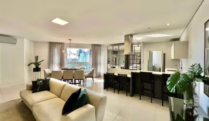 APARTAMENTO MOBILIADO COM 04 SUÍTES