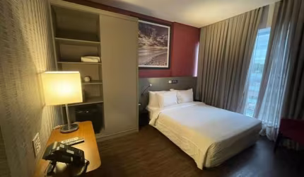 Hotel Hilton Garden In - Suíte Mobiliada - Vaga de garagem - Praia Brava - Itajaí