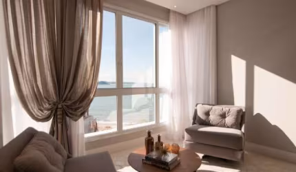 VIA MARINA - APARTAMENTO NA QUADRA DO MAR EM BALNEÁRIO CAMBORIÚ