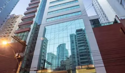 LUAR BIASA - APARTAMENTO MOBILIADO COM 03 SUÍTES BALNEÁRIO CAMBORIÚ