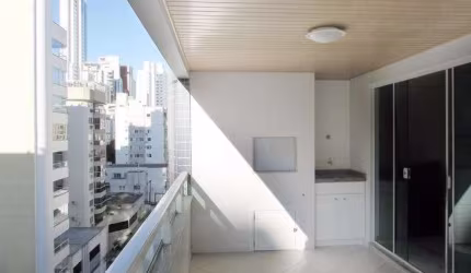 APARTAMENTO COM 02 DORMITÓRIOS PRÓXIMO À PRAIA EM BALNEÁRIO CAMBORIÚ