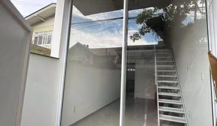 Loft com 1 dormitório para alugar, 26 m² por R$ 2.750,02/mês - Centro - Balneário Camboriú/SC