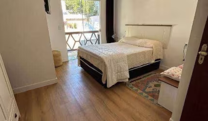 Sobrado com 2 dormitórios para alugar, 80 m² por R$ 5.000,02/mês - Fazenda - Itajaí/SC