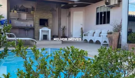 Casa Duplex à Venda  no bairro Nações em Balneário Camboriú - SC