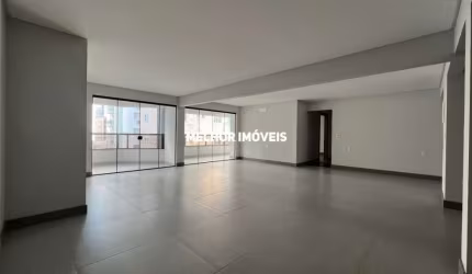 Janaina Muniz - Cobertura Duplex com 04 suítes, vista mar, localizado na Barra Sul de Balneário Camboriú.