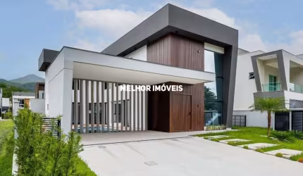 Condomínio Caledônia Private Village - Casa Alto Padrão à Venda com 04 suítes, localizada em Condomínio fechado em Camboriú