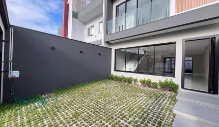 Sobrado Novo á venda com 3 suítes com uma localização privilegiada no bairro Vila Real em Balneário Camboriú.