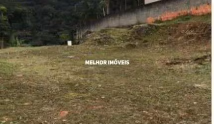 Terreno á Venda com 700 m² Localizado no Bairro Ariribá em Balneário Camboriú - SC