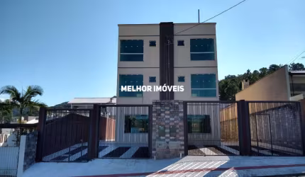 Casa Sobrado à Venda com 03 Suítes em Balneário Camboriú - SC