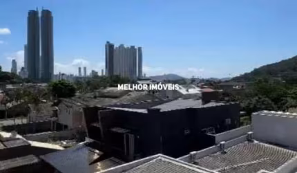 Newport Home - Apartamento à Venda com 02 suítes, localizado na Barra em Balneário Camboriú