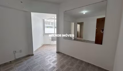Apartamento semi mobiliado para locação anual com 1 dormitório localizado no centro de Balneário Camboriú.