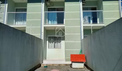 Sobrado próximo ao Centro de Balneário, Rio Pequeno, Camboriú