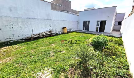 Casa com 2 dormitórios e quintal à venda, 70 m² por R$ 325.000 - Jardim Guarujá - Salto/SP