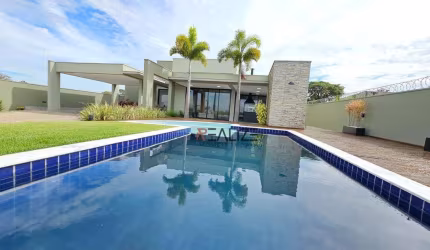 Casa moderna com quintal 3 suítes à venda, 261 m² por R$ 2.550.000 - Condomínio Terras de Itaici - Indaiatuba/SP