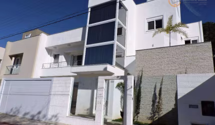 01 SUÍTE MASTER + 02 DEMI SUÍTES | BAIRRO PRAIA DOS AMORES