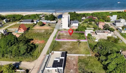 Terreno de 750 m² a apenas 60 metros do mar próprio para construção de prédio
