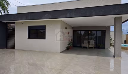 Casa de alto Padrão em Itapema do Norte a 600 metros do mar