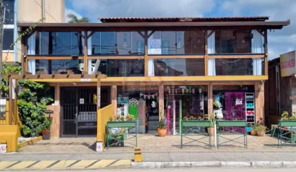 Sobrado com Sala Comercial a venda em Itapoá - Sc. - Balneário Brasília