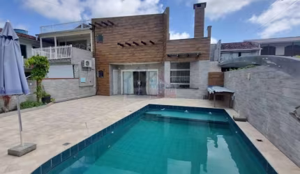 Sobrado com 8 quartos em Itapoá - Jardim Perola do Atlántico