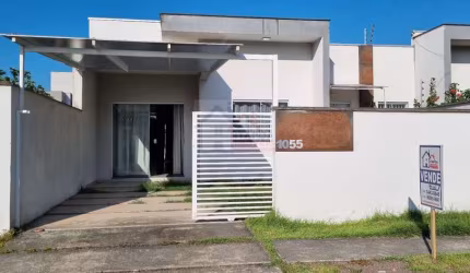 Casa a venda com 3 dormitórios sendo 1 suite em Itapoá - Baln. Princesa do Mar