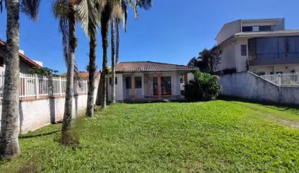 Casas com 2 suites a venda em Itapoá SC - Terreno de 531 m².