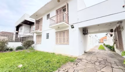 Apartamento à venda em Porto Alegre-RS, bairro Cavalhada: 2 quartos, 1 banheiro, 1 vaga de garagem!
