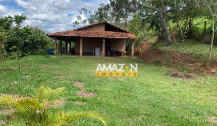 Chácara com 2 dormitórios à venda, 3000 m² por R$ 320.000,00 - Taboão - Taubaté/SP