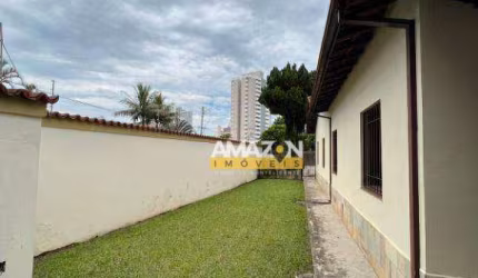 Casa com 5 dormitórios para alugar, 700 m² por R$ 10.500,00/mês - Jardim das Nações - Taubaté/SP