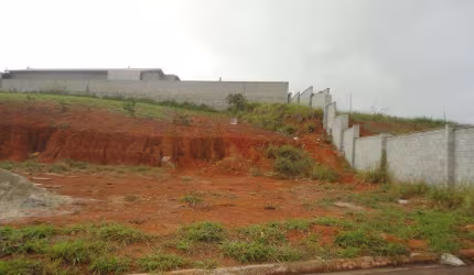 Lindo terreno na Hípica Pinheiro