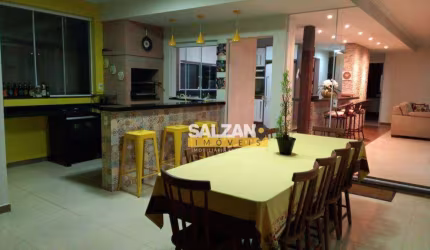 Sobrado com 3 dormitórios, 320 m² - venda por R$ 1.650.000,00 ou aluguel por R$ 8.159,65/mês - Campos do Conde Versailles - Tremembé/SP